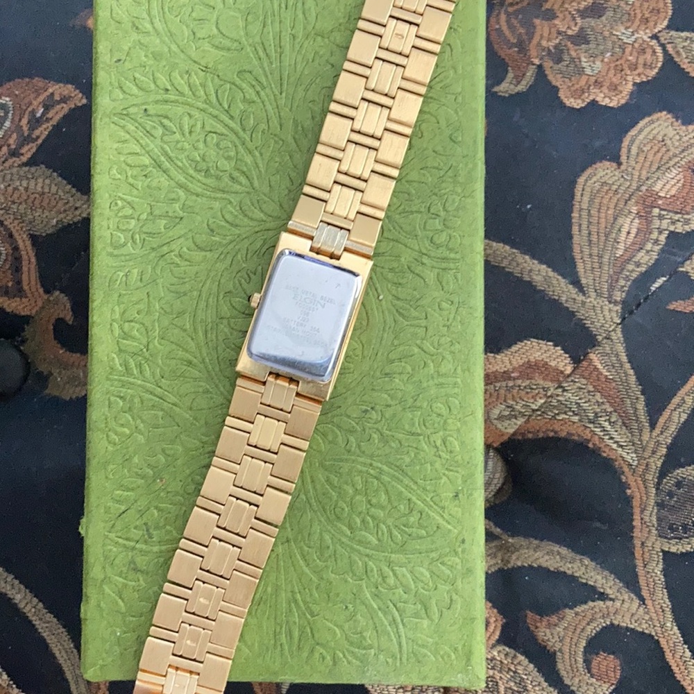 Men’s Watch - Picture 3 of 3